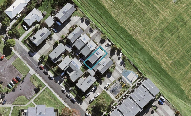 70D Tonar Street, Northcote, Auckland - Carousel 1