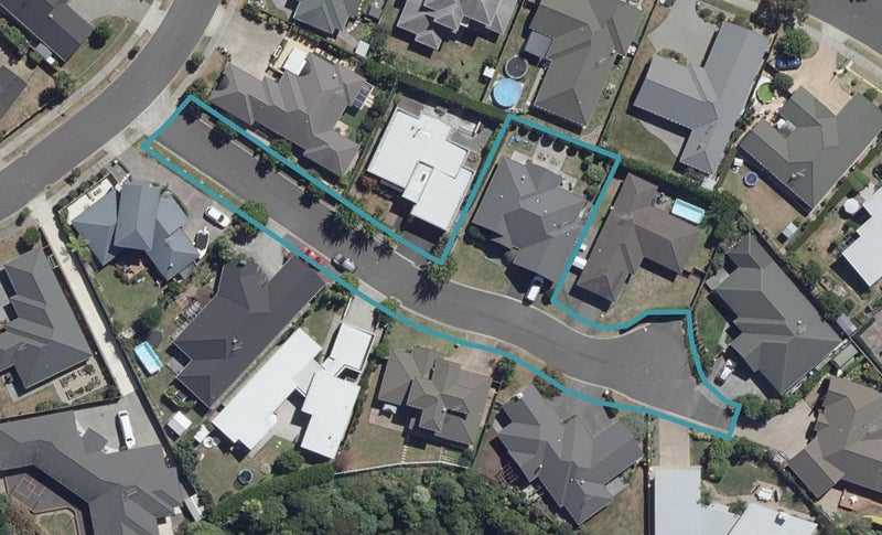 5 Aspen Court, Huntington, Hamilton - Carousel 1