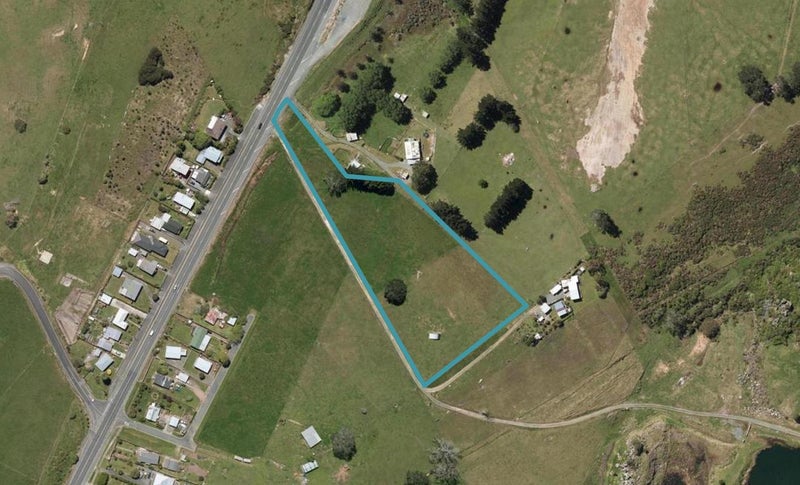 60 Waro Drive, Hikurangi, Hikurangi - Carousel 1