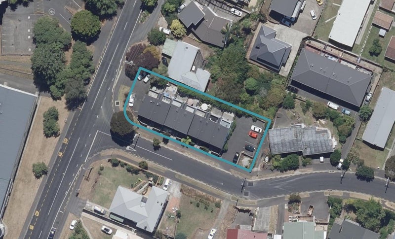 1D O'Donoghue Street, Hillcrest, Hamilton - Carousel 1