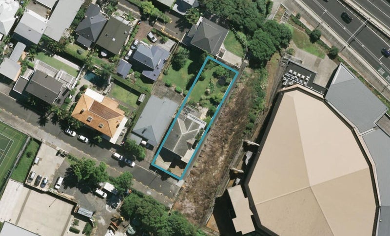16 Waitemata Street, Saint Marys Bay, Auckland - Carousel 1