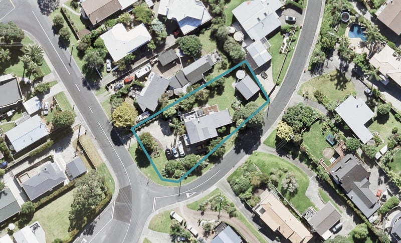 29 Beach Road, Manly, Whangaparaoa - Carousel 1