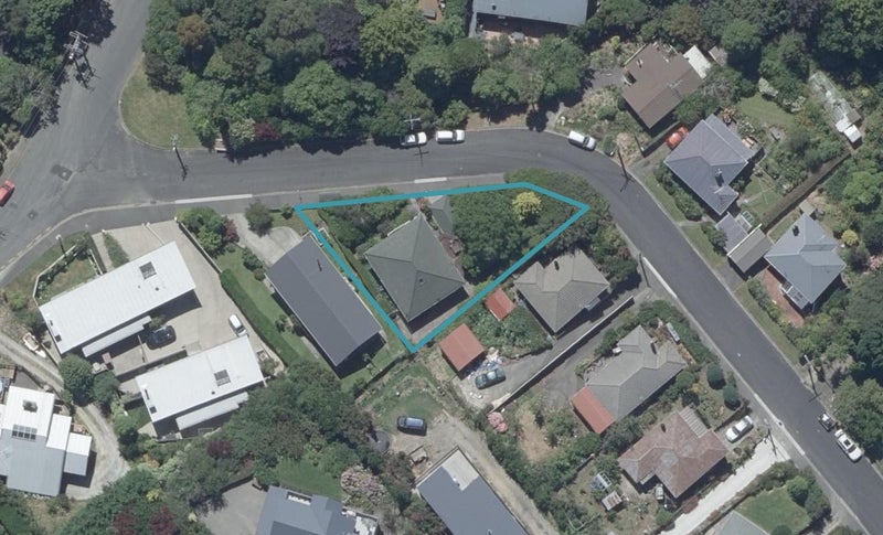 6 Glenmore Street, Glenleith, Dunedin - Carousel 1