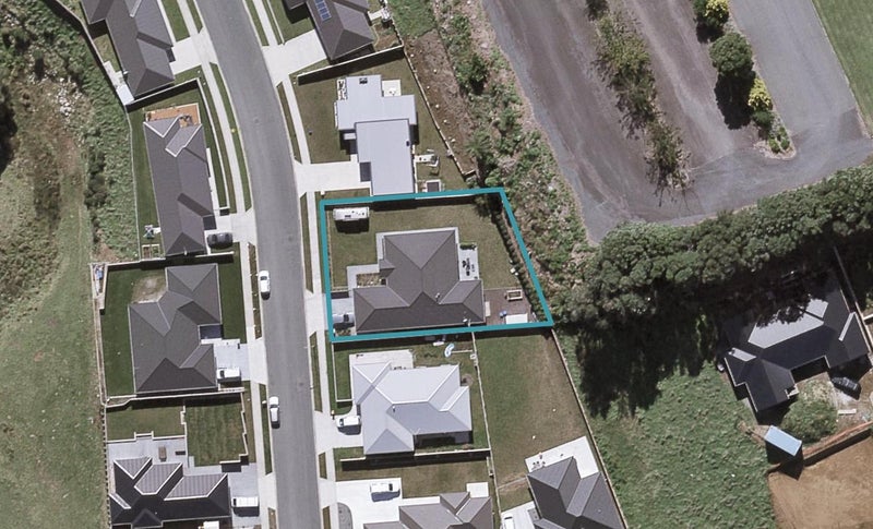31 Cyrus Street, Whalers Gate, New Plymouth - Carousel 1