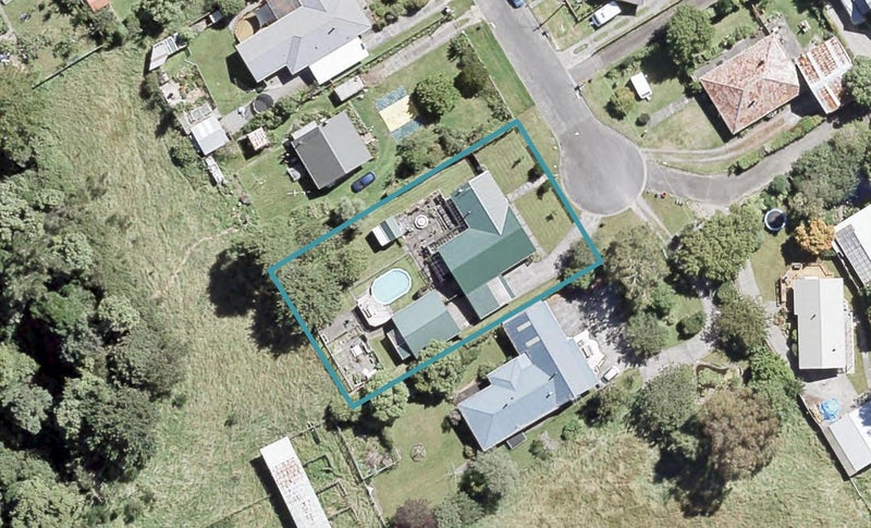 34 MacLaren Street, Maymorn, Upper Hutt - Carousel 1