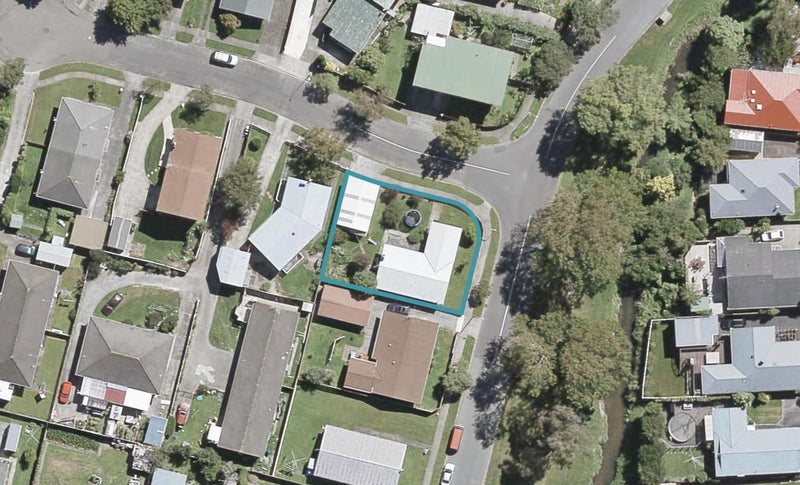 1 Heather Grove, Fairfield, Lower Hutt - Carousel 1