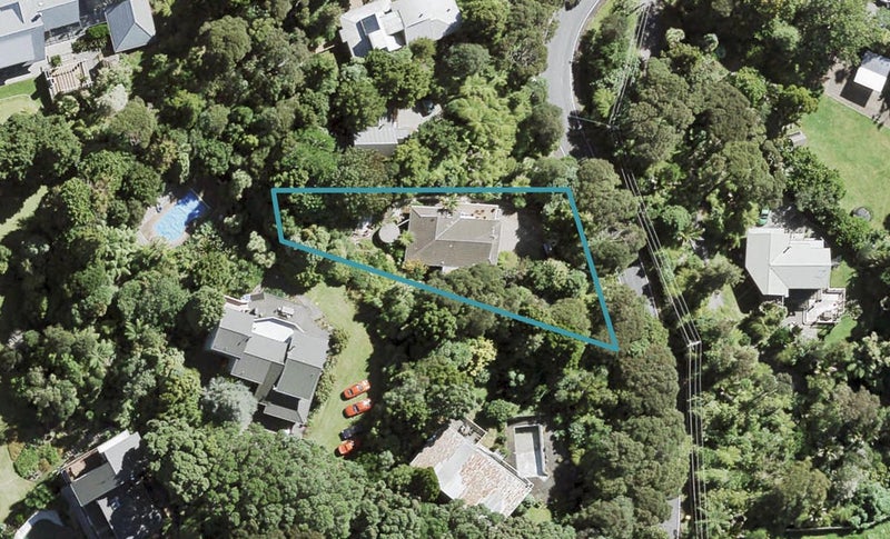 191 Shaw Road, Oratia, Auckland - Carousel 1
