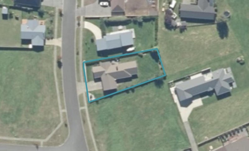 55 Montgomery Crescent, Kinloch, Taupō - Carousel 1