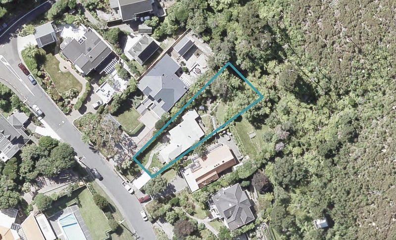 7 Kotari Road, Days Bay, Lower Hutt - Carousel 1