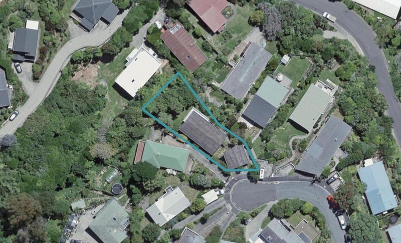 24 Doris Gordon Crescent, Crofton Downs, Wellington - Carousel 1