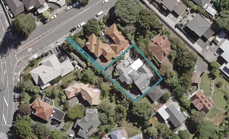 3/4 Bloomfield Terrace, Hutt Central, Lower Hutt - Carousel 1