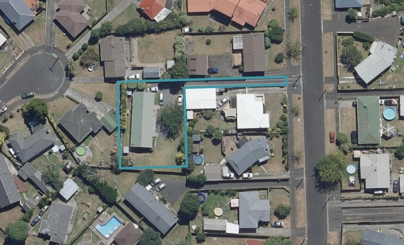 103A Lewis Street, Glenview, Hamilton - Carousel 1