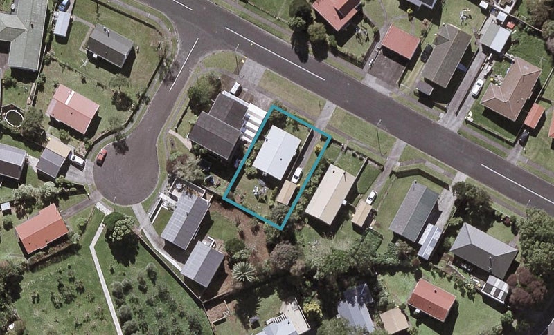 26 Kauri Street, Merrilands, New Plymouth - Carousel 1