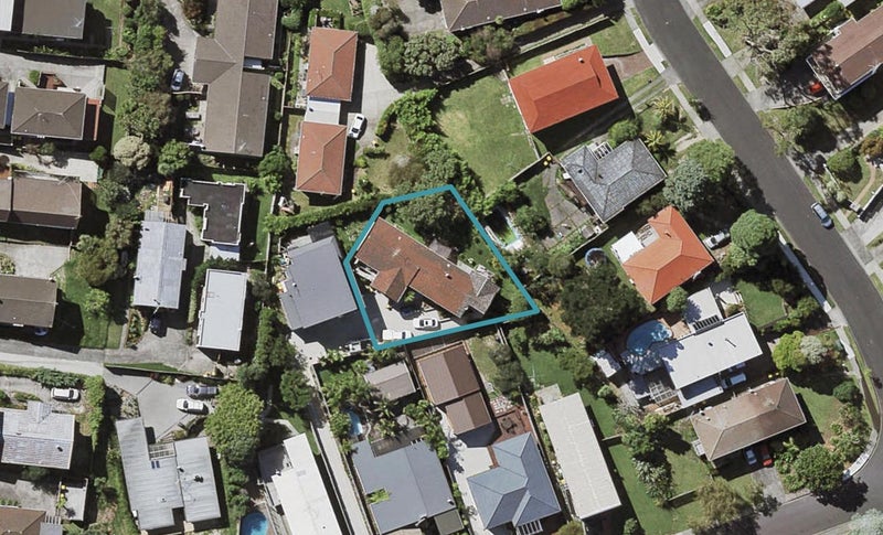 9A Regal Place, Forrest Hill, Auckland - Carousel 1