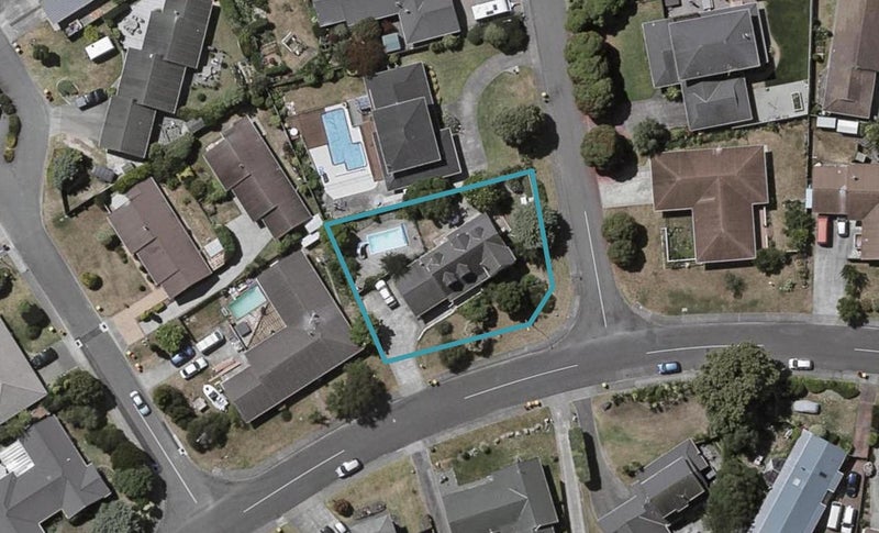 9 The Avenue, Paraparaumu Beach, Paraparaumu - Carousel 1