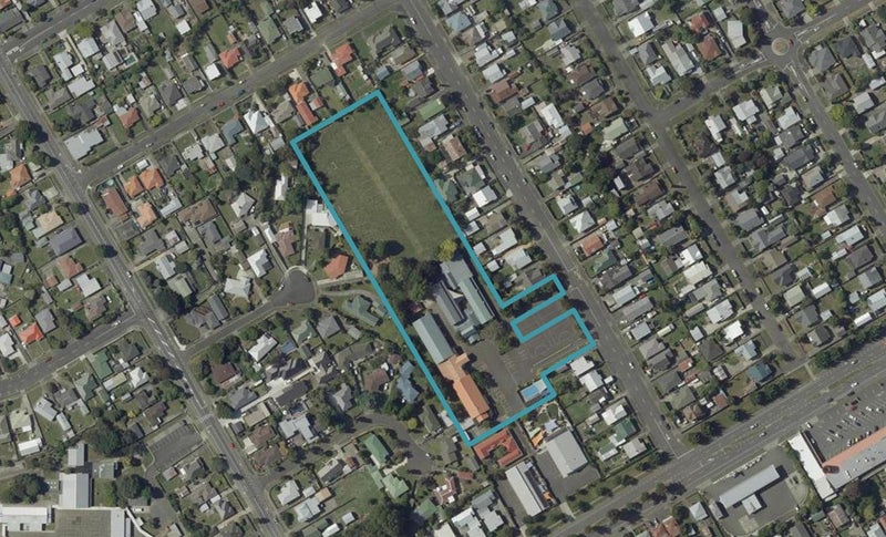 96 Shamrock Street, Takaro, Palmerston North - Carousel 1