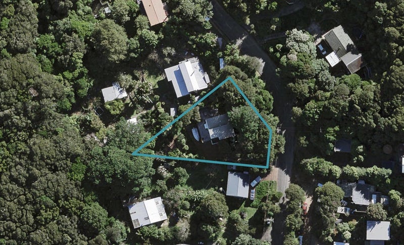 34 O'Brien Road, Omiha, Waiheke Island - Carousel 1