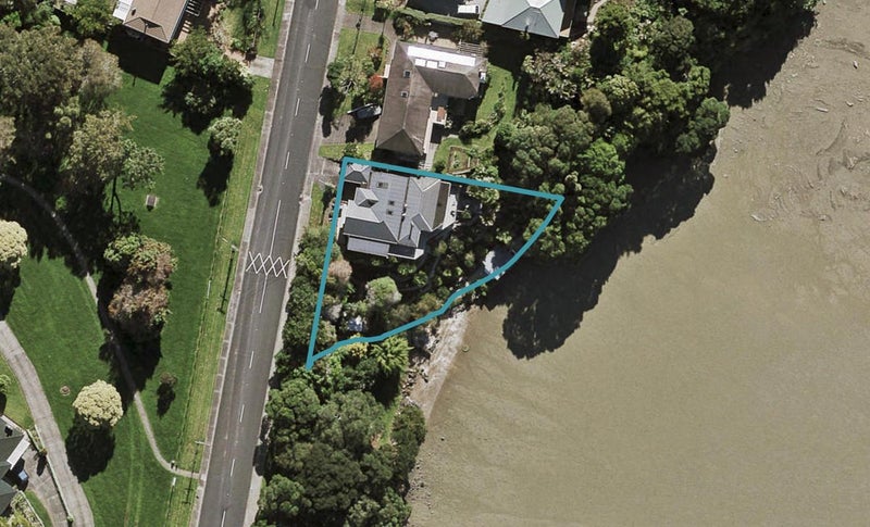 15 Frederick Street, Hillsborough, Auckland - Carousel 1