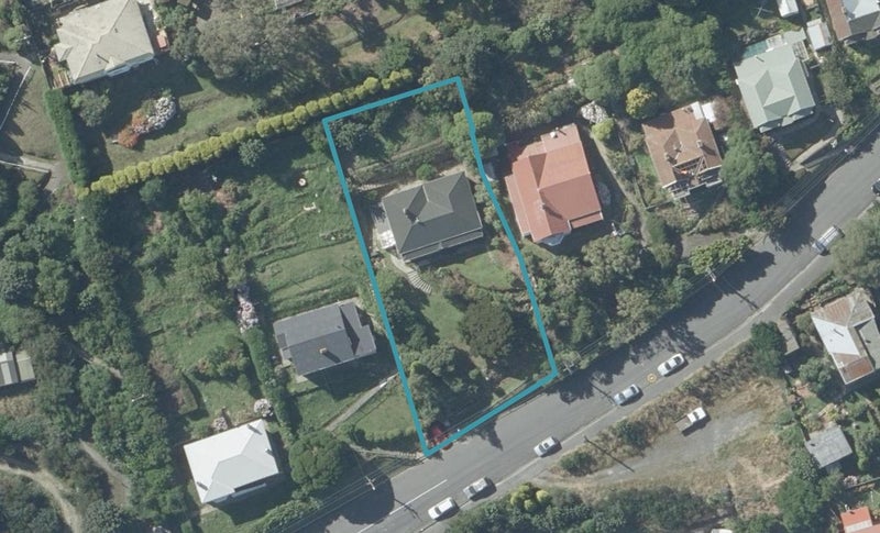 5 Adderley Terrace, Ravensbourne, Dunedin - Carousel 1