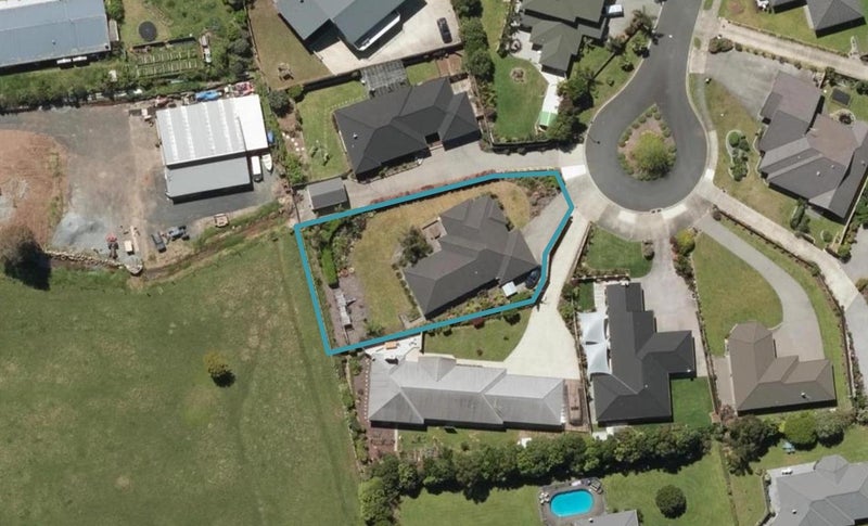 14 Mcainch Place, Kamo, Whangarei - Carousel 1