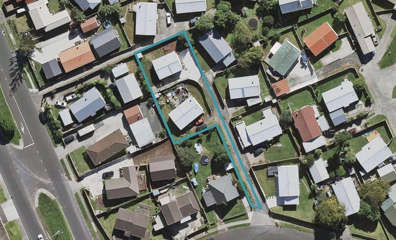 1/6 Trevor Hosken Drive, Wiri, Auckland - Carousel 1