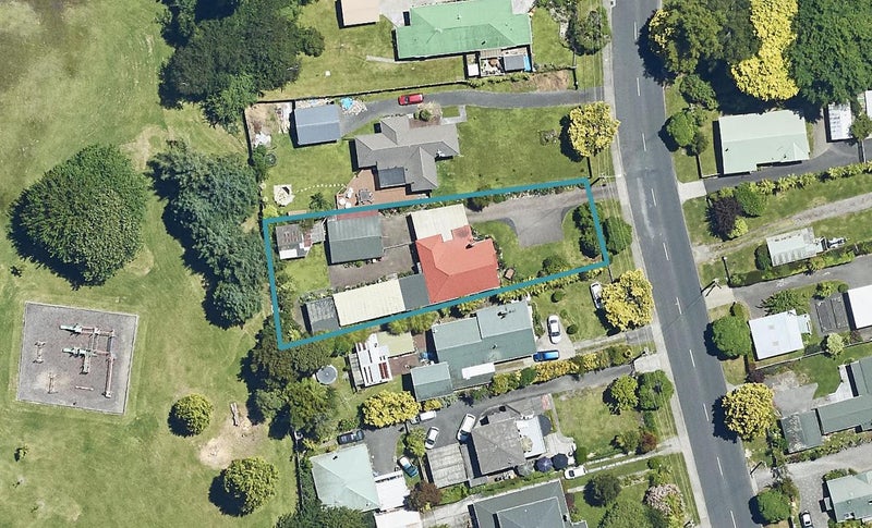 120 Koutu Road, Kawaha Point, Rotorua - Carousel 1