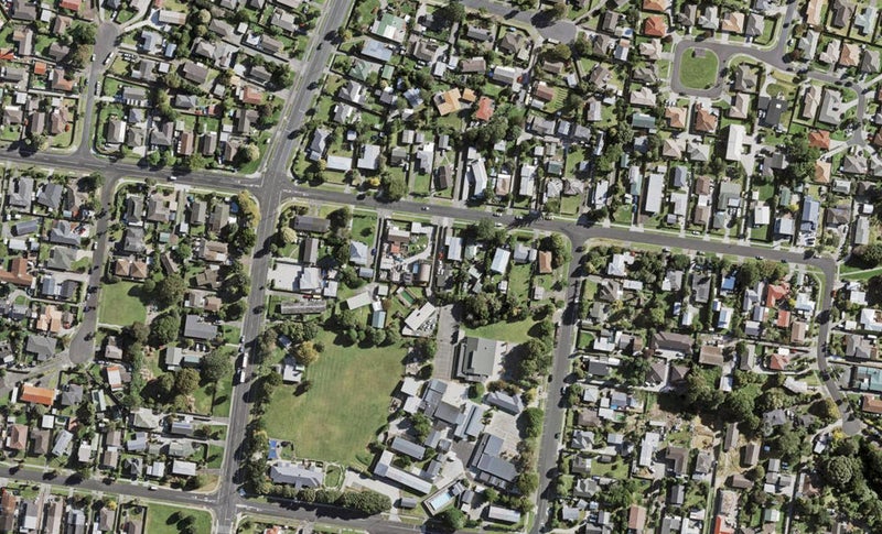 11A Blanes Road, Weymouth, Auckland - Carousel 1