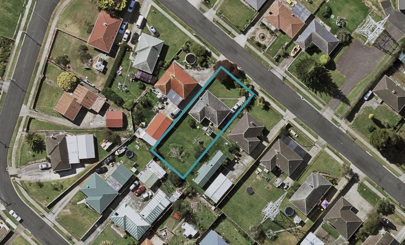 37 Fisher Crescent, Otara, Auckland - Carousel 1