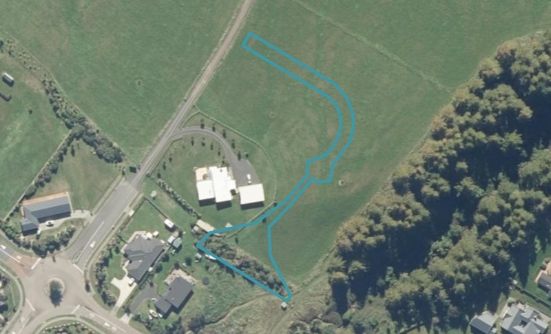 10 Larches Lane, Kinloch, Taupō - Carousel 1