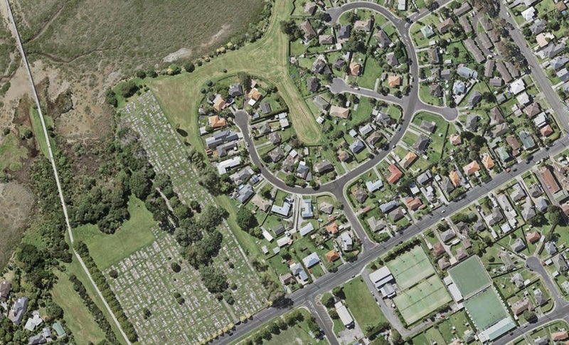 43 Philomel Crescent, Bayswater, Auckland - Carousel 1