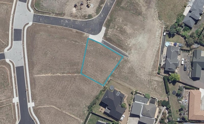 6 Purser Crescent, Flagstaff, Hamilton - Carousel 1