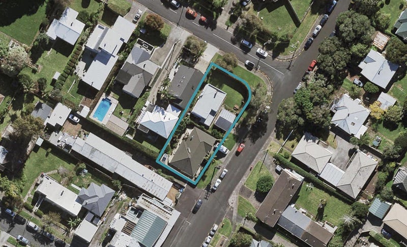 13 Garland Road, Greenlane, Auckland - Carousel 1