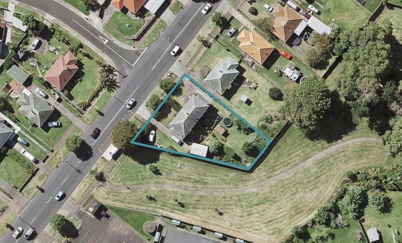 42 Tripoli Road, Panmure, Auckland - Carousel 1