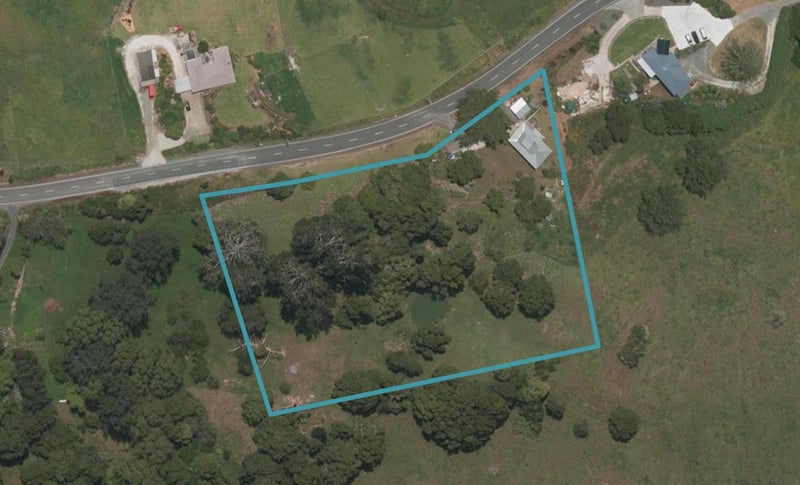 98 Kaiwaka-Mangawhai Road, Wellsford - Carousel 1