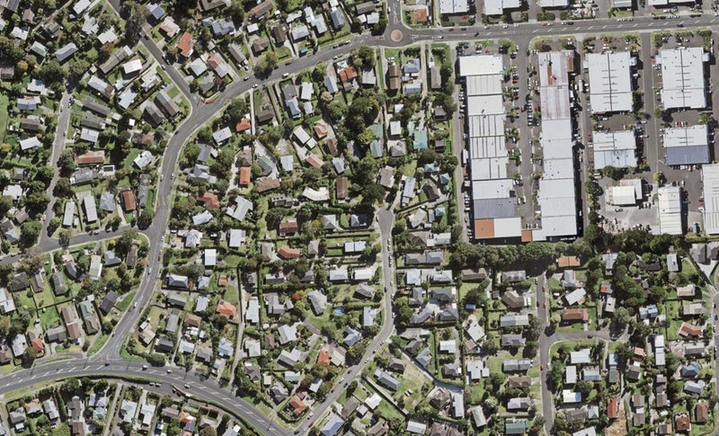 1/30 Ludlow Terrace, Tōtara Vale, Auckland - Carousel 1