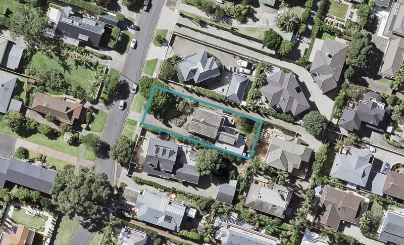 31 Saltburn Road, Milford, Auckland - Carousel 1