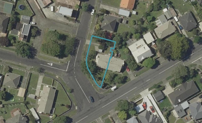 37 Savage Crescent, West End, Palmerston North - Carousel 1