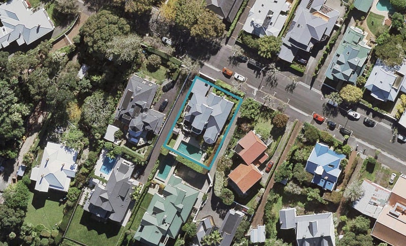 16 Clarence Road, Northcote Point, Auckland - Carousel 1