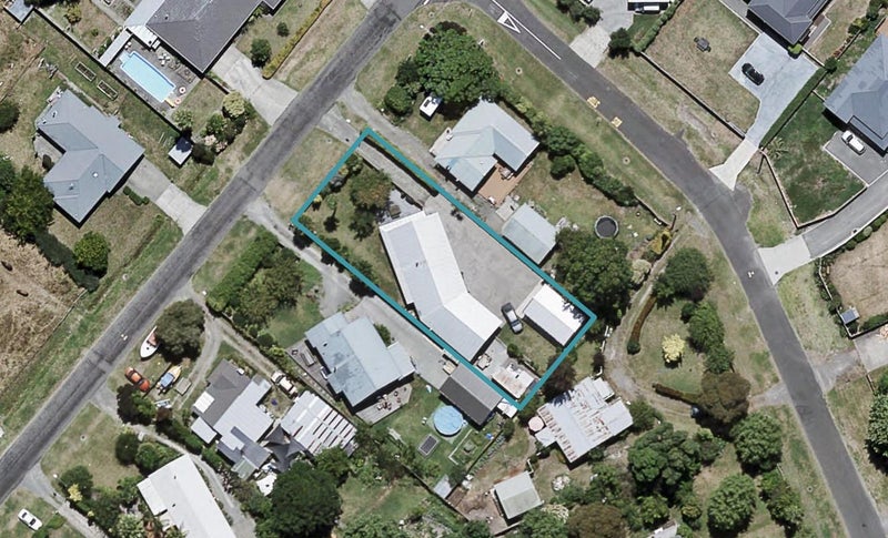 7 Sheehan Street, Bay View, Napier - Carousel 1