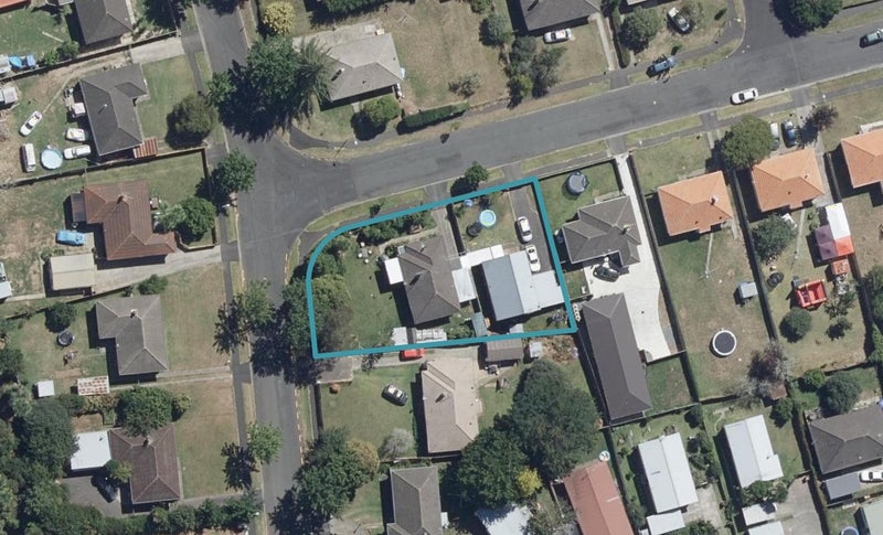 2A Douglas Crescent, Fairfield, Hamilton - Carousel 1