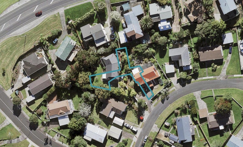 7/6 Woodhouse Place, West Harbour, Auckland - Carousel 1
