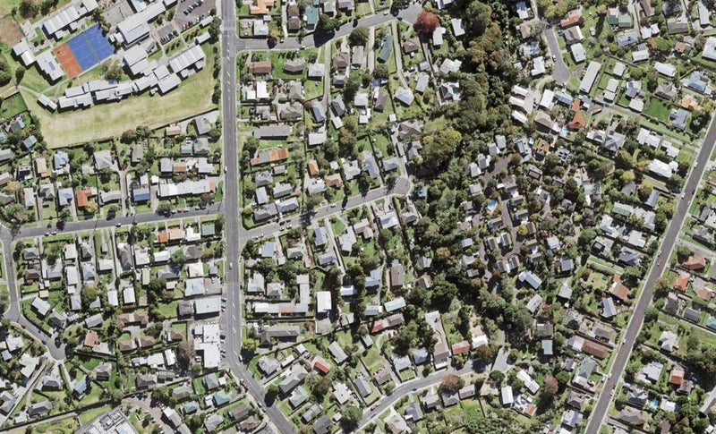 11 Utting Street, Birkdale, Auckland - Carousel 1