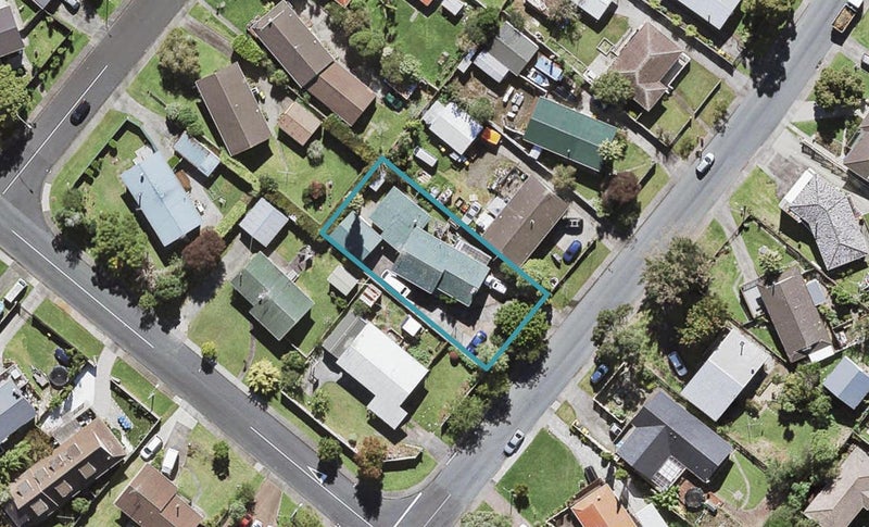 105 Farquhar Road, Glendene, Auckland - Carousel 1