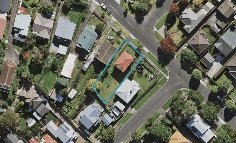 72 Namata Road, One Tree Hill, Auckland - Carousel 1