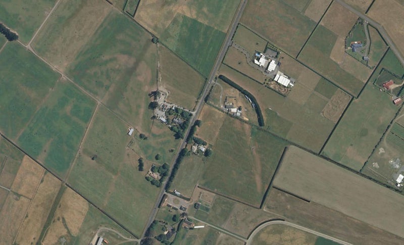905 Springs Road, Christchurch - Carousel 1