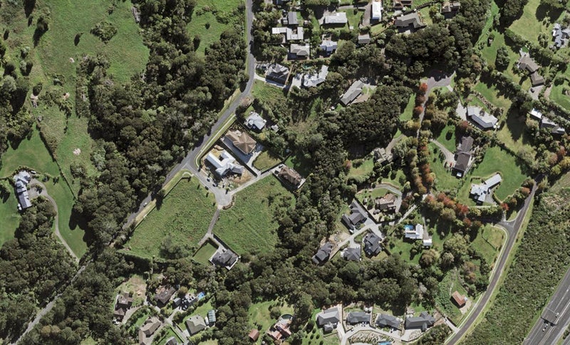 6 Albertine Place, Greenhithe, Auckland - Carousel 1
