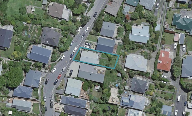 13 Sugarloaf Road, Brooklyn, Wellington - Carousel 1