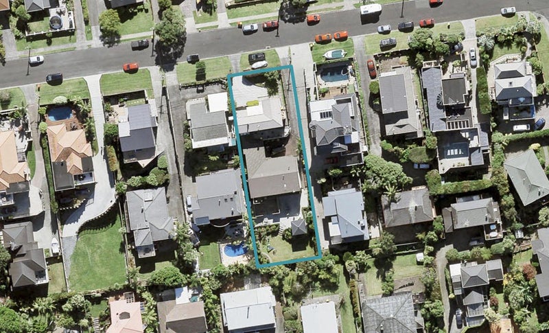 1/19 Ridge Road, Waiake, Auckland - Carousel 1
