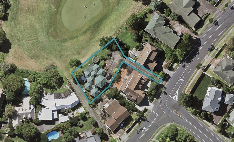 98 Panapa Drive, Saint Johns, Auckland - Carousel 1
