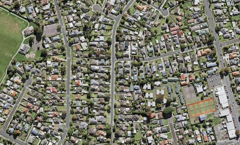 29 Kervil Avenue, Te Atatū Peninsula, Auckland - Carousel 1